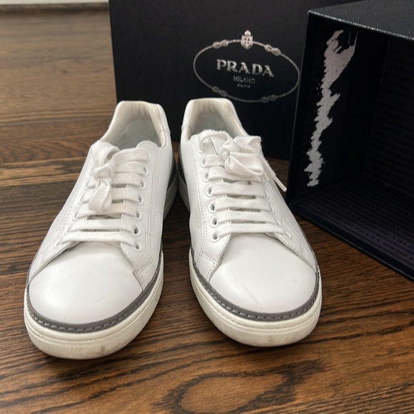 Prada Mens Low Top Sneakers Size 9 - Picture 13 of 13